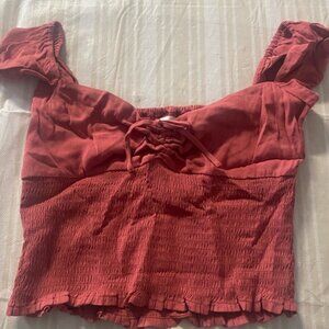 Wilfred Wander Smocked puff Sleeve top in a desert coral cropped